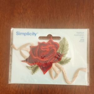 Free With Bundle NWT Simplicity Red Floral‎ Applique